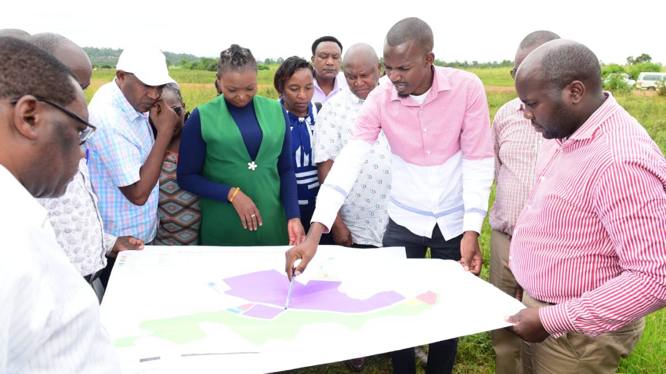 Sagana residents looking at the Industrial Park Project plan. PHOTO/COURTESY